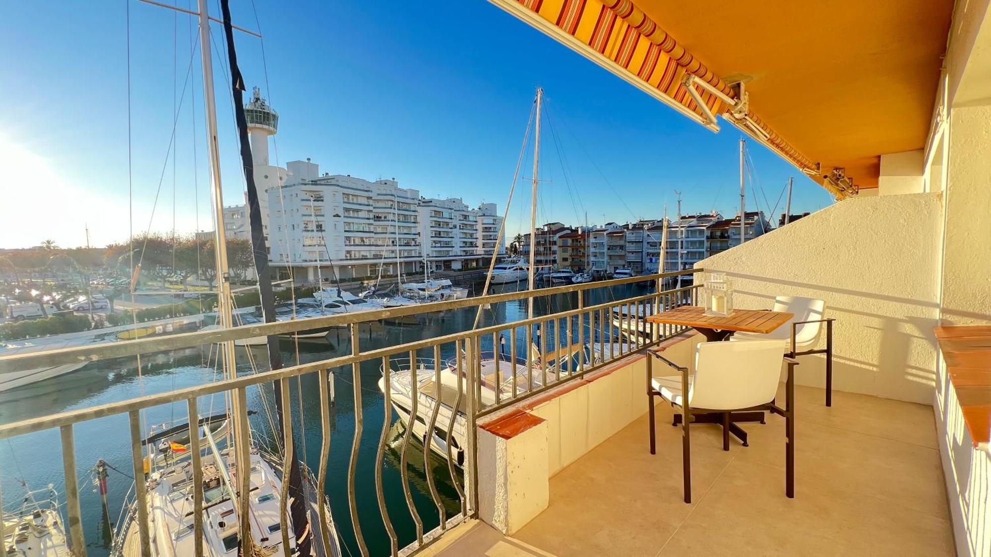 Estudio Frente Al Canal Con Terraza Empuriabrava Dış mekan fotoğraf