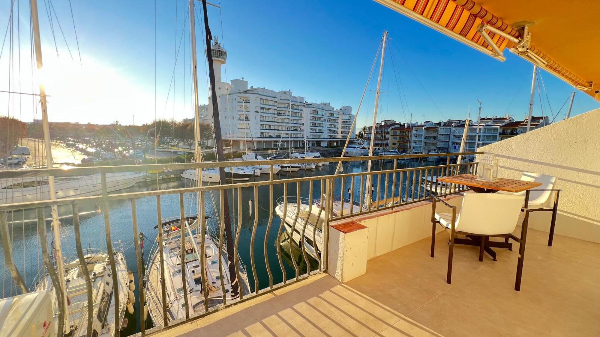 Estudio Frente Al Canal Con Terraza Empuriabrava Dış mekan fotoğraf