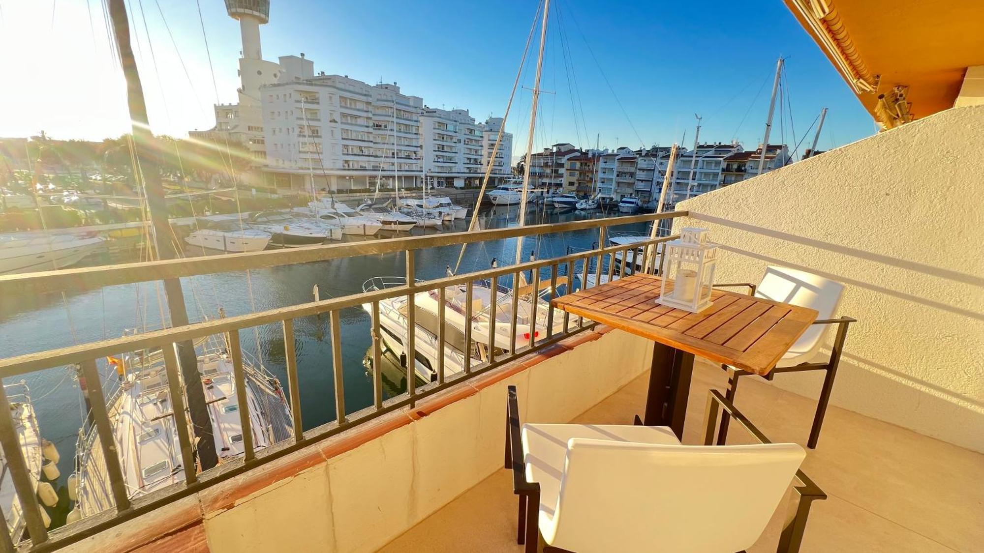 Estudio Frente Al Canal Con Terraza Empuriabrava Dış mekan fotoğraf